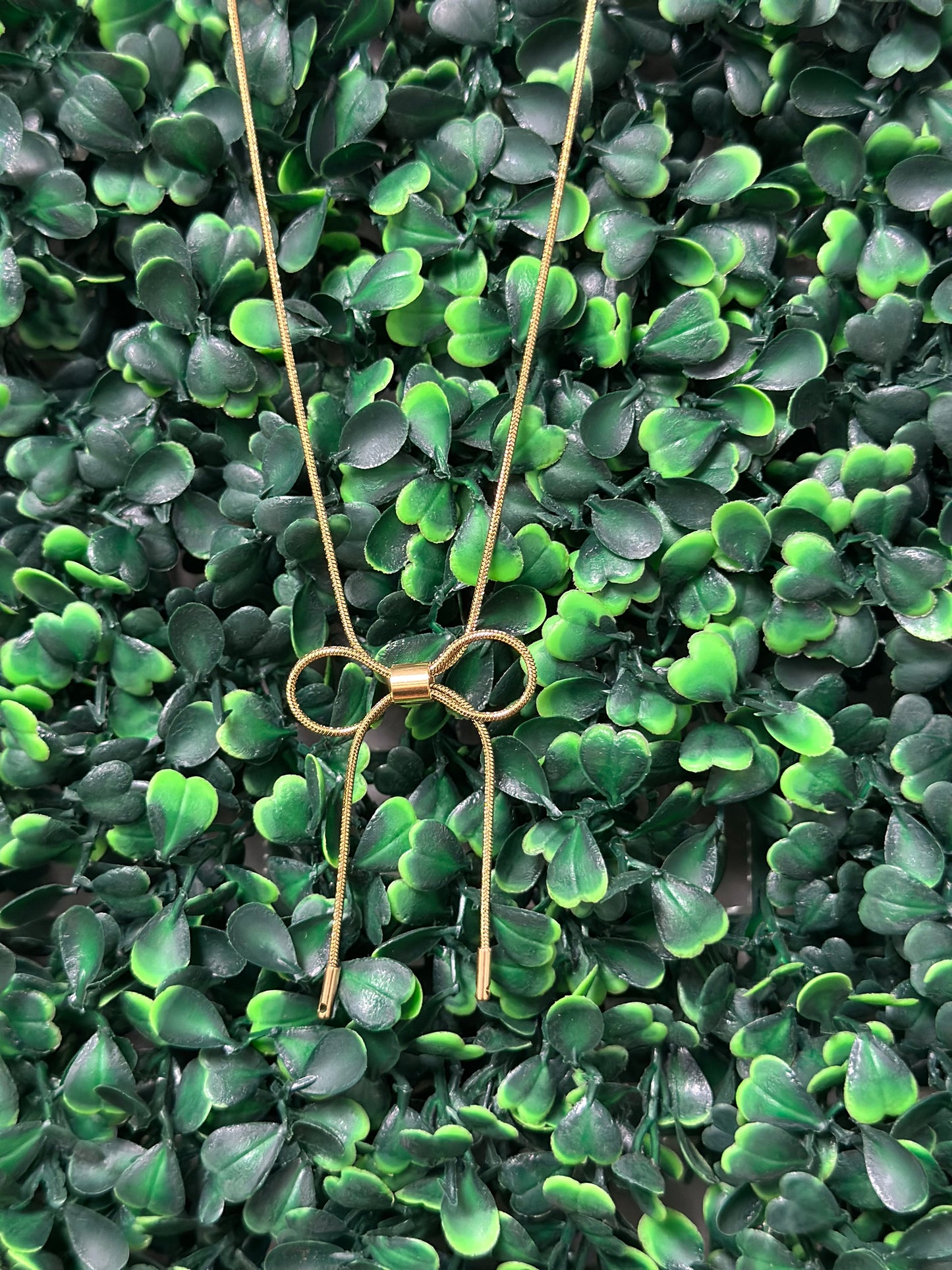 Bow Necklace